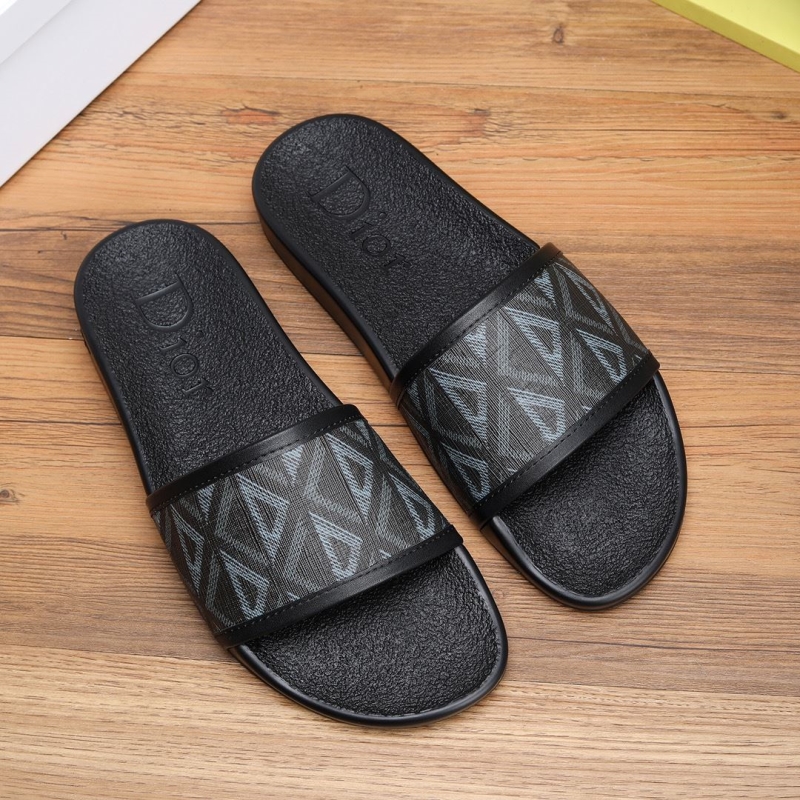 ch**an D*or slippers